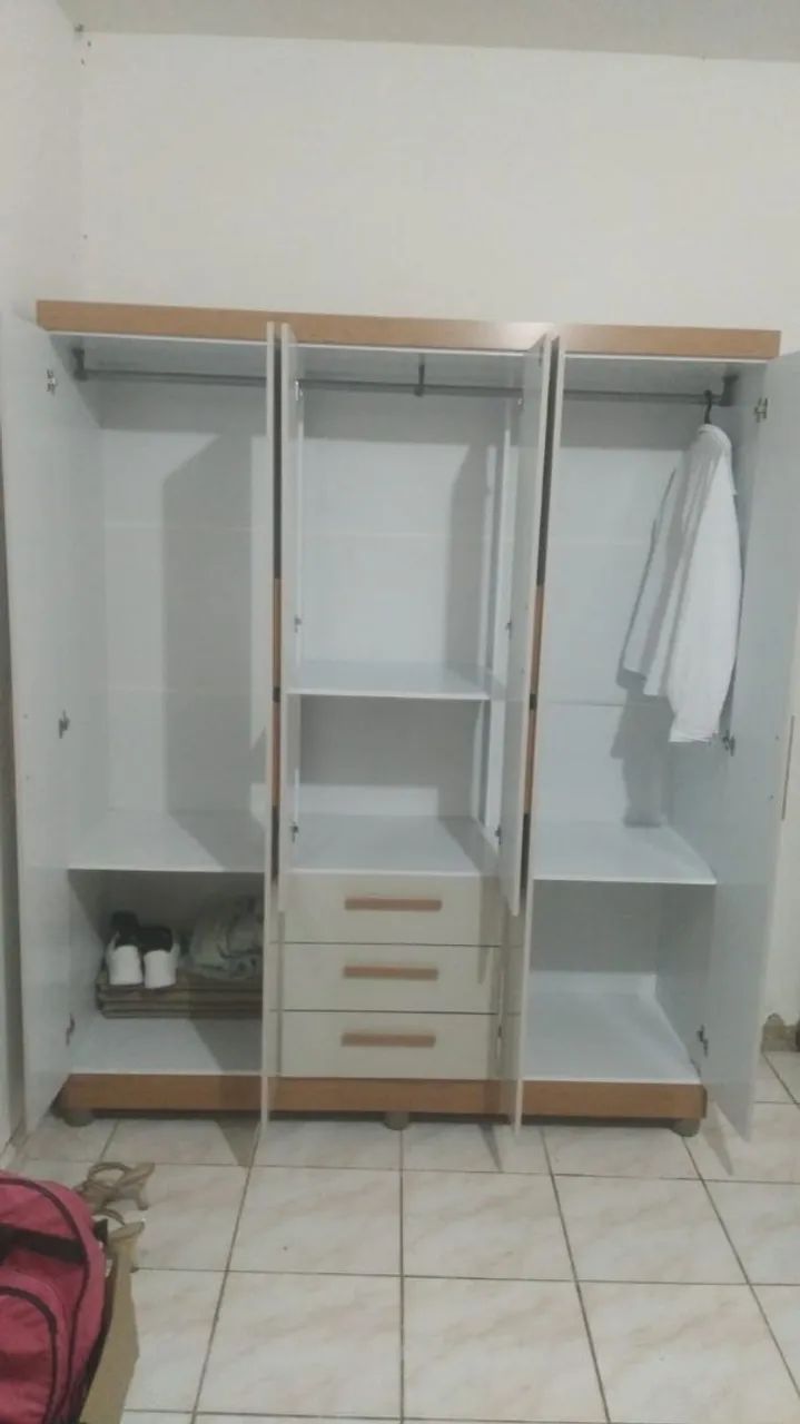 Guarda roupa comoda e cama solteiro 