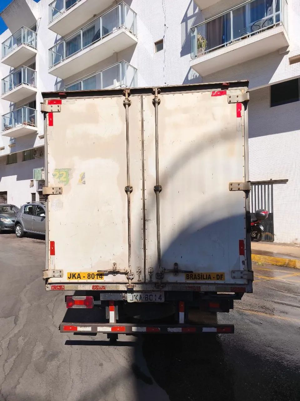 Caminhão Iveco Baú  - Foto 5