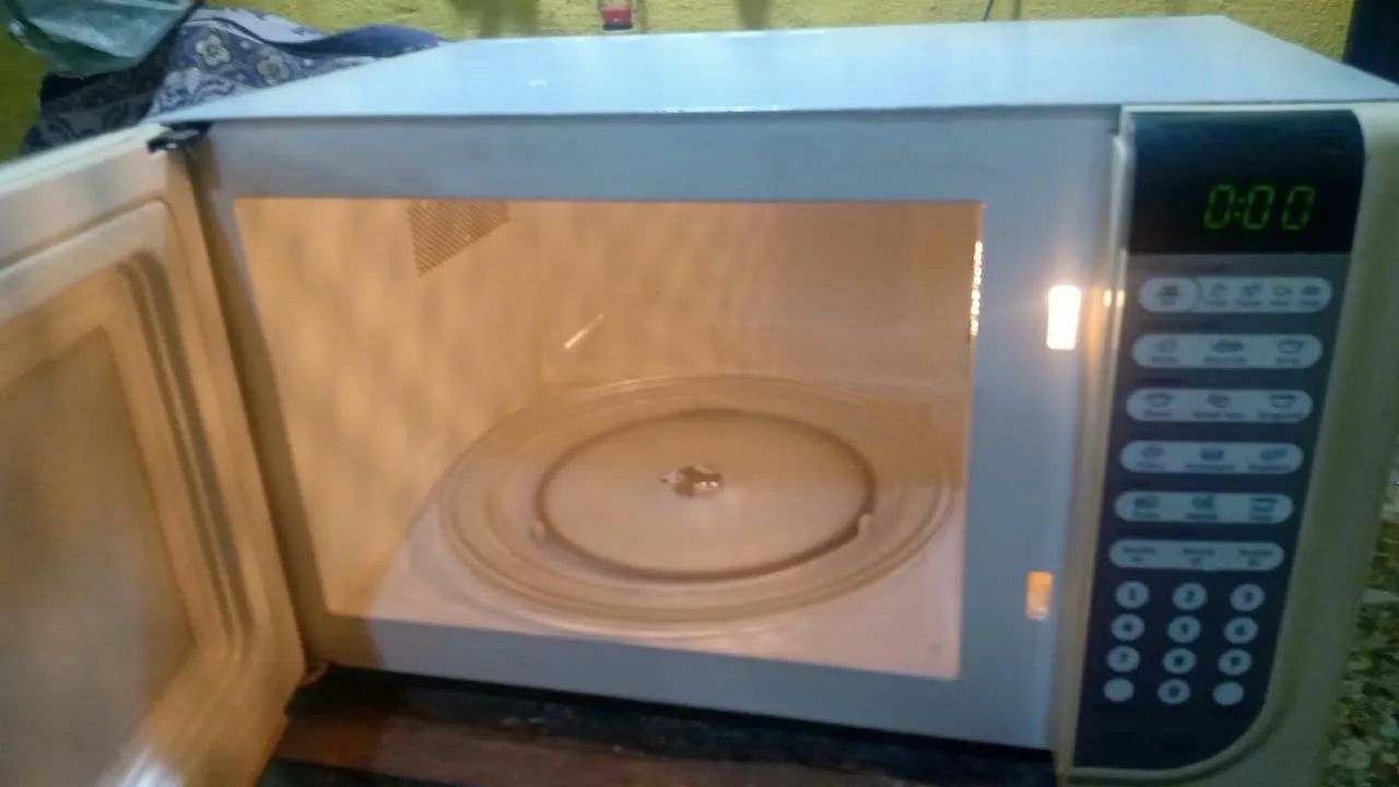 Microondas Electrolux 31 litros  - Foto 5