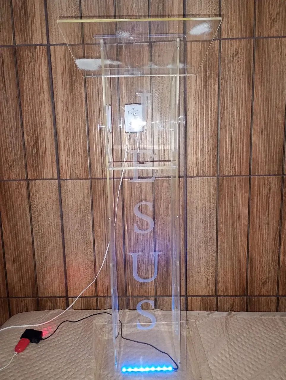 Púlpito de acrílico com LED 