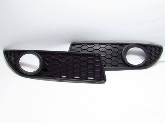 Par Grade Moldura Milha Polo Gti 2007 08 A 10 2011 Com Furo