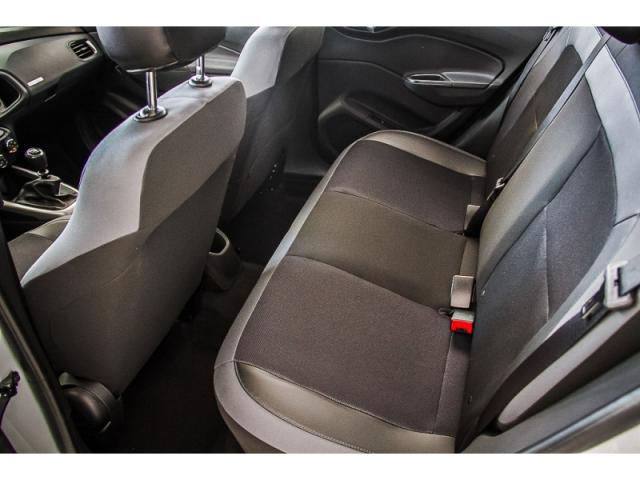 CHEVROLET ONIX 1.4 MPFI ACTIV 8V FLEX 2019 - Foto 13