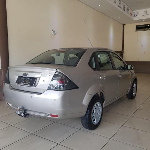 Ford Fiesta Sedan 1.6 12/13 - Troco e Financio! - Foto 7
