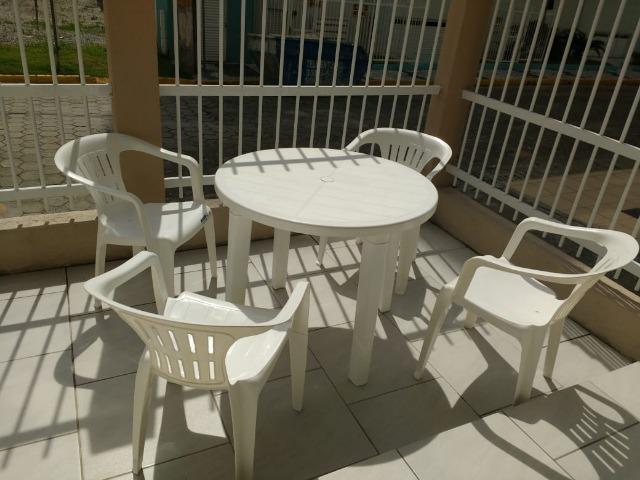 Apto em Itapema de 2 quartos com ar, 30 m do mar. garagem. 300 a diaria - Foto 2
