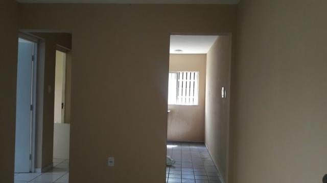 Alugo lindo apartamento térreo no condomínio Gaivotas-Turu - Foto 4