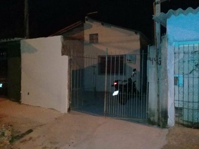Vende se casa ou troco por apartamento