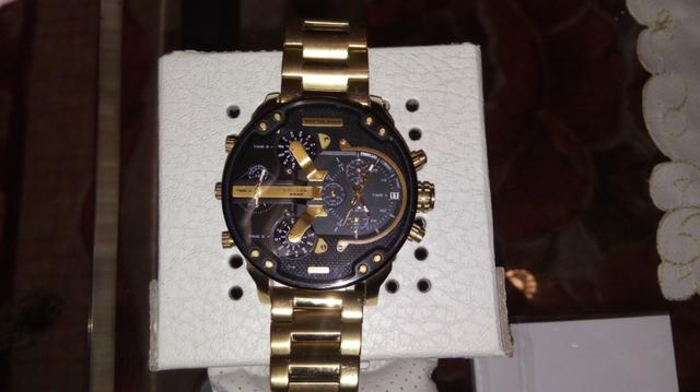 Relógio original Diesel só 450 reais