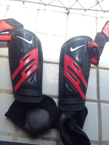 Caneleira nike