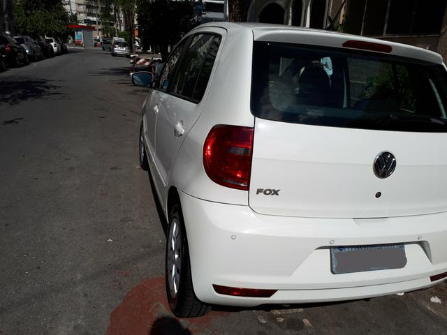 Volkswagen Fox 1.0 (Flex) 4p - 2013 - Foto 3