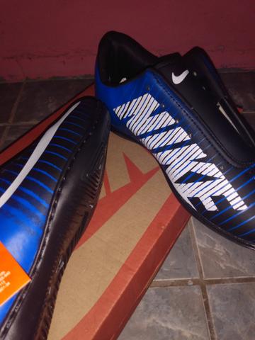 Sapato de futsal - Foto 2
