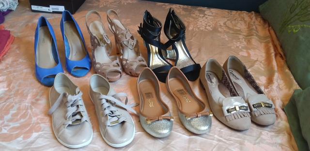 Sandalias e sapatos