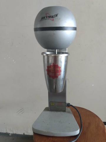 Vendo misturado de Milk shake copo de inox esta semi nova