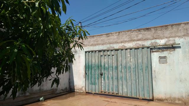 Vendo uma casa bairro primeiro de marçio