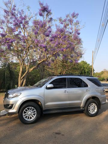 Vendo SW4 2014/2015 SRV 3.0 Diesel 4x4 - 7 lugares - Foto 6