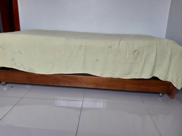 Bi cama de solteiro . Madeira pura pouco tempo de uso