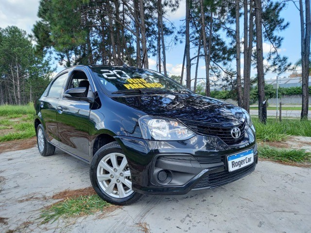 ETIOS SEDAN 1.5 COMPLETO CAMBIO AUTOMATICO. TOYOTA