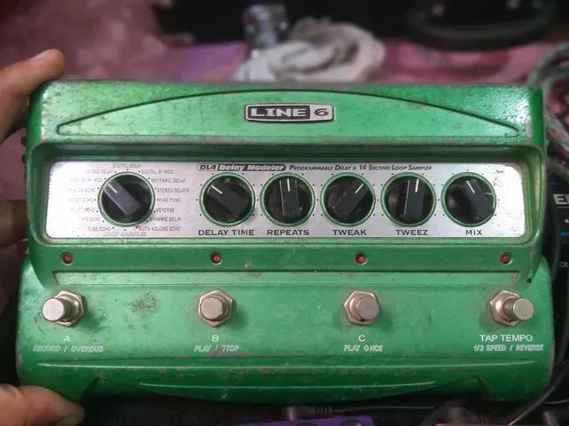 Line6 DL4 com fonte original - Instrumentos musicais - Acaiaca