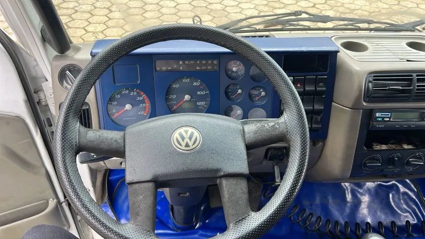 vw/volkswagen 8.150 3/4 truck, ano 2005, com bau, branco - Foto 9