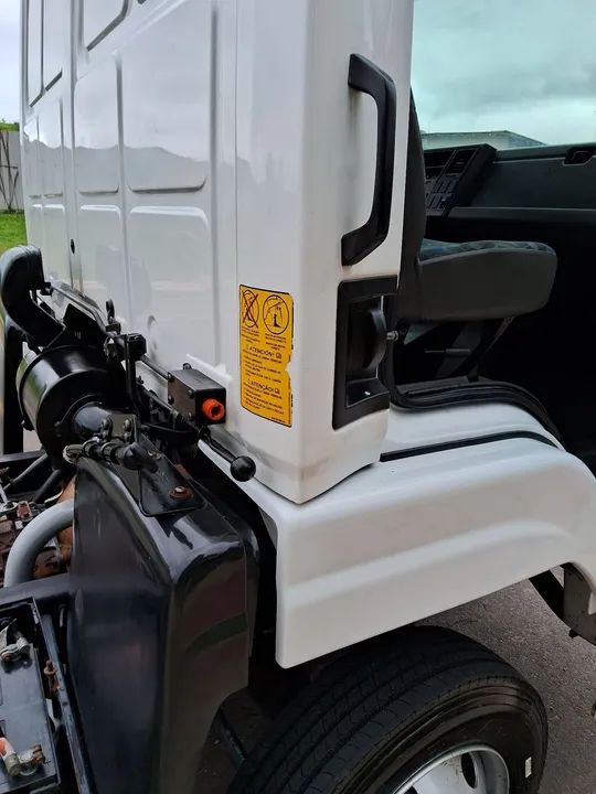 Ford Cargo 815 E  52mil km Original Ano 11/12 Operacional Doc. - Foto 6