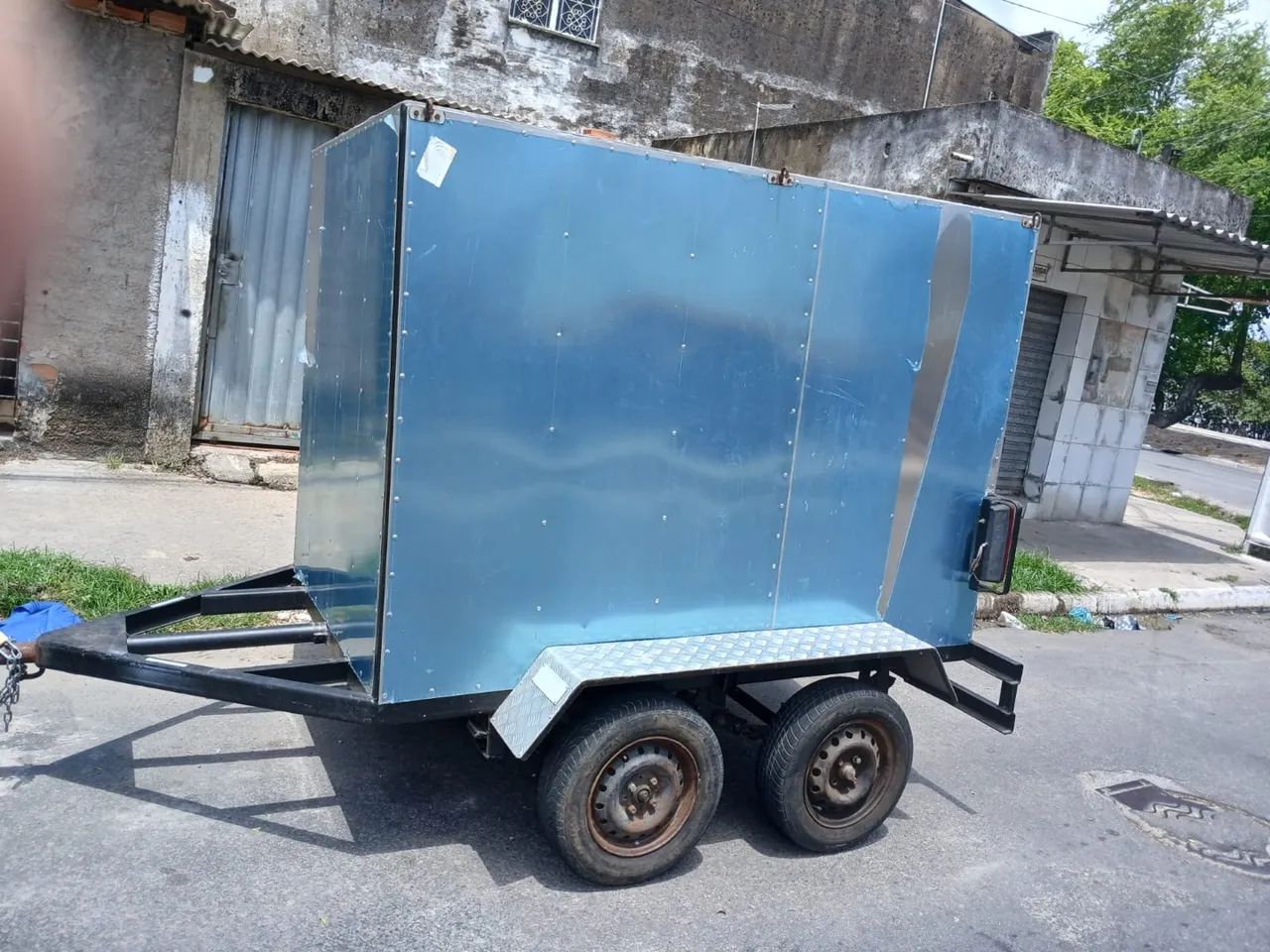 Vende-se reboque em ótimo estado