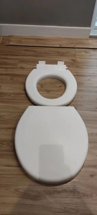 Assento Sanitário universal Soft Close Solution Bege Tupan