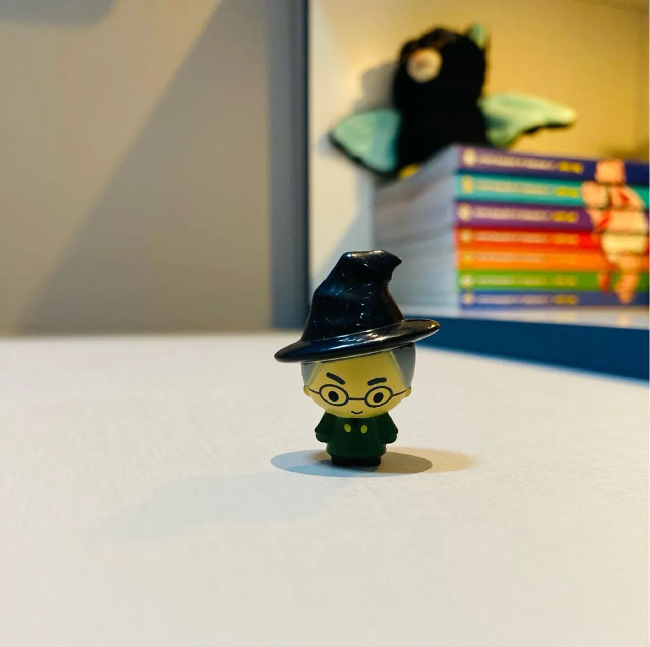 Miniatura da Professora Minerva, Coleção Cacau Show
