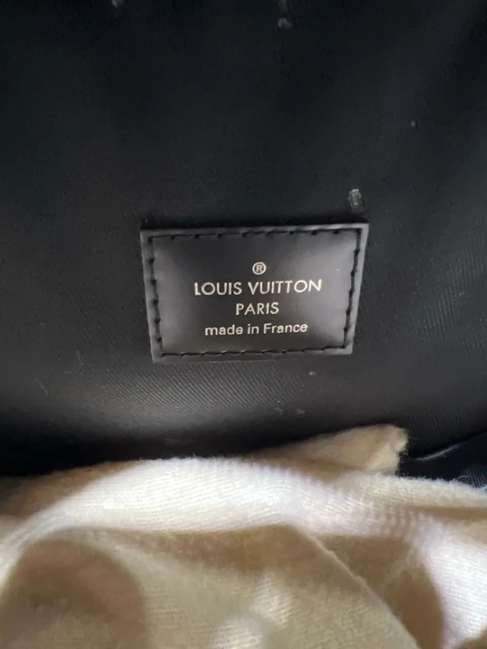 Mochila Louis Vuitton original com caixa e nota fiscal Damier Graphite original  - Foto 3