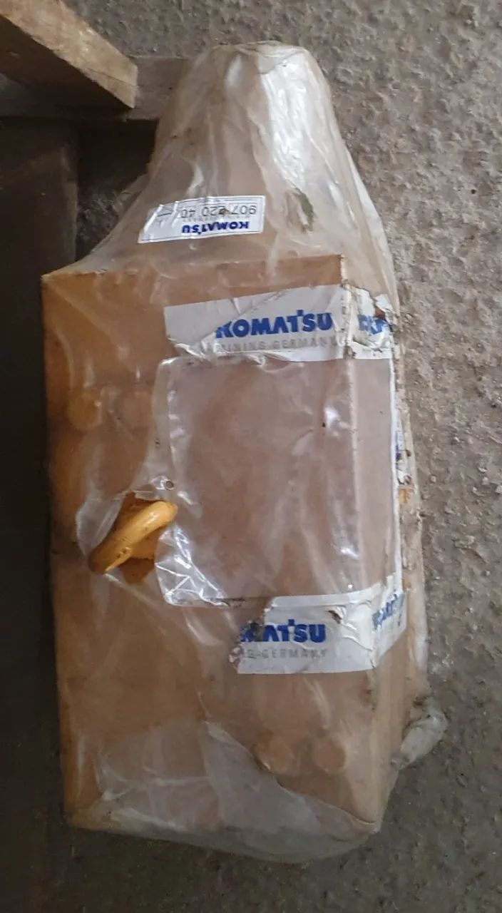 Peça Komatsu - Bloco de válvula - 907-220-40 - Foto 2