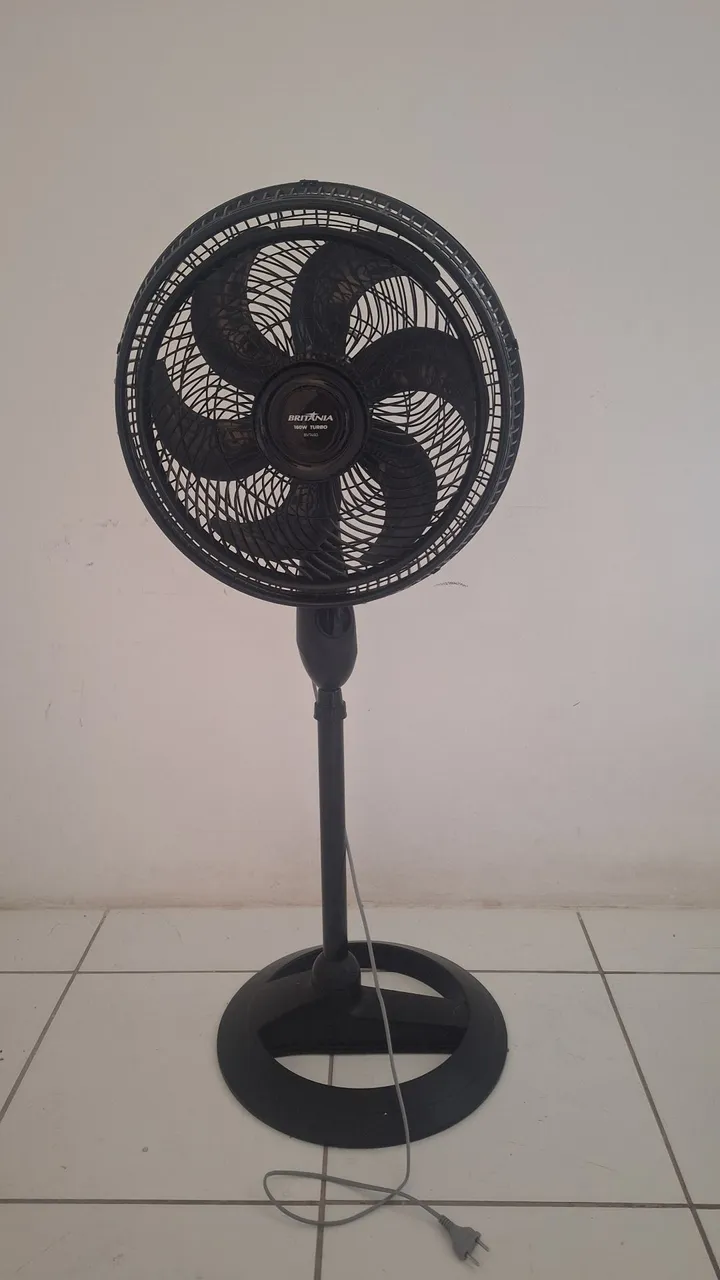 Ventilador de coluna Britânia BVT450 Maxx Force 160W 127V