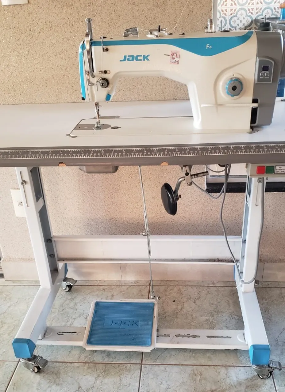 Máquina de Costura Jack F4 - Industrial