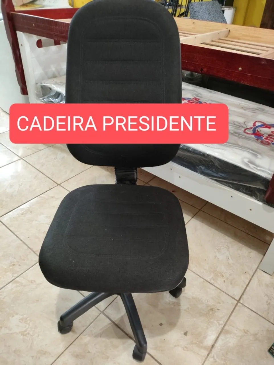 CADEIRA PRESIDENTE. SEMI-NOVA