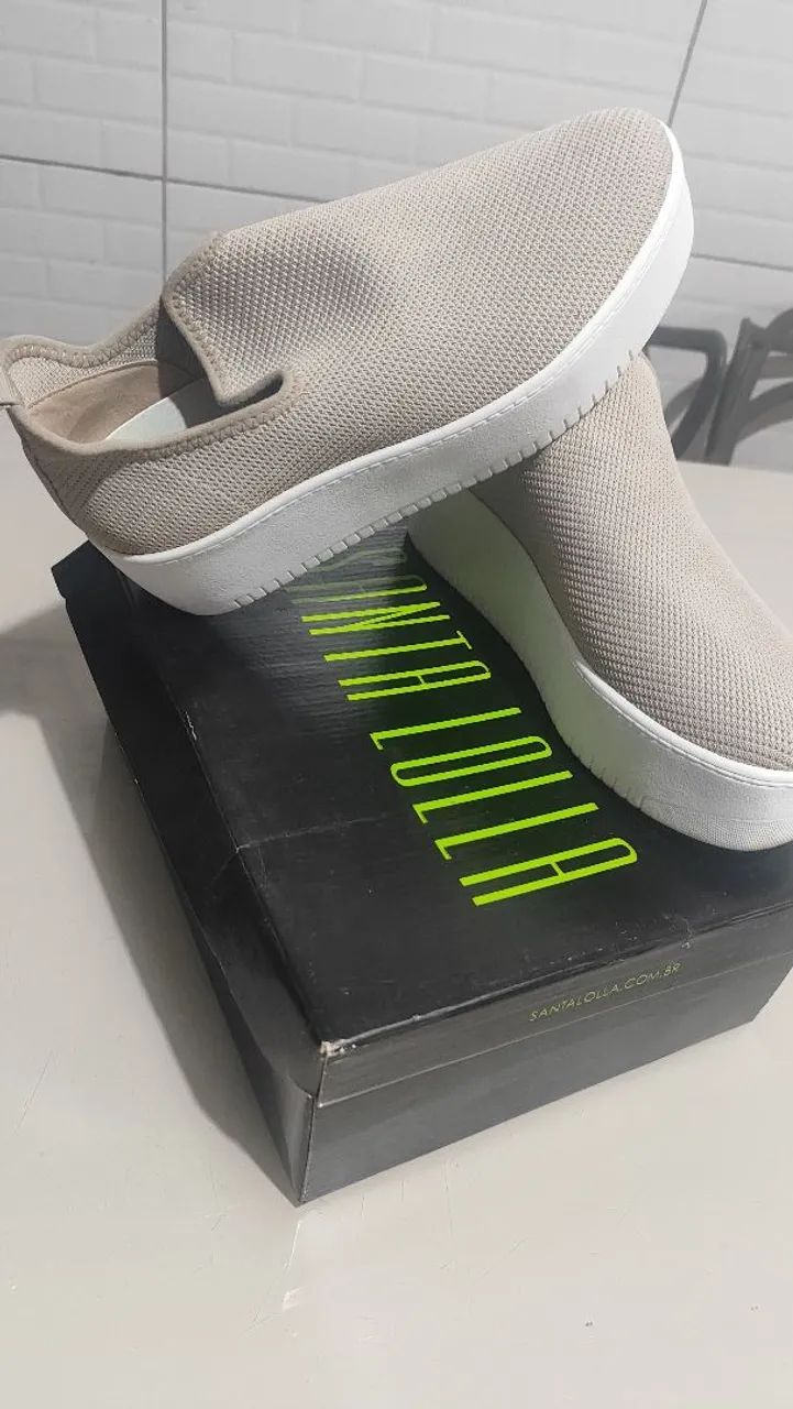 Tênis SLIP on santa lolla