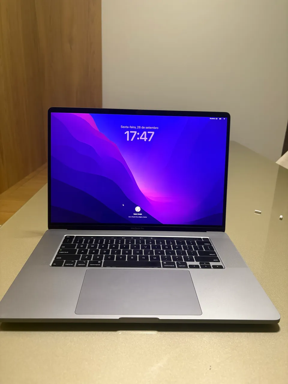 MacBook Pro 16インチ / Core i9 / 16GB / 2TB 16インチMacBook Pro 2.3GHz 8コアIntel Core i9 Retina