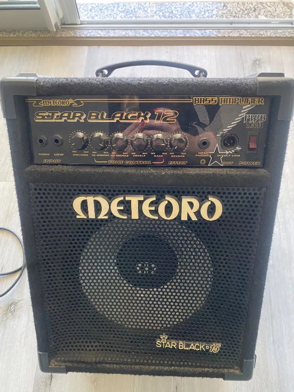 Cubo amplificador de baixo meteoro Star Black 12 polegada cor preto