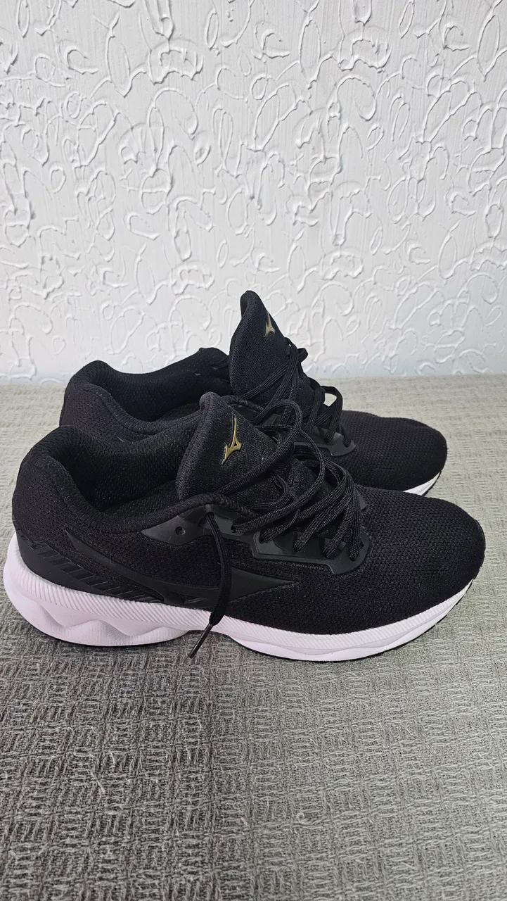 Tênis Mizuno Space
