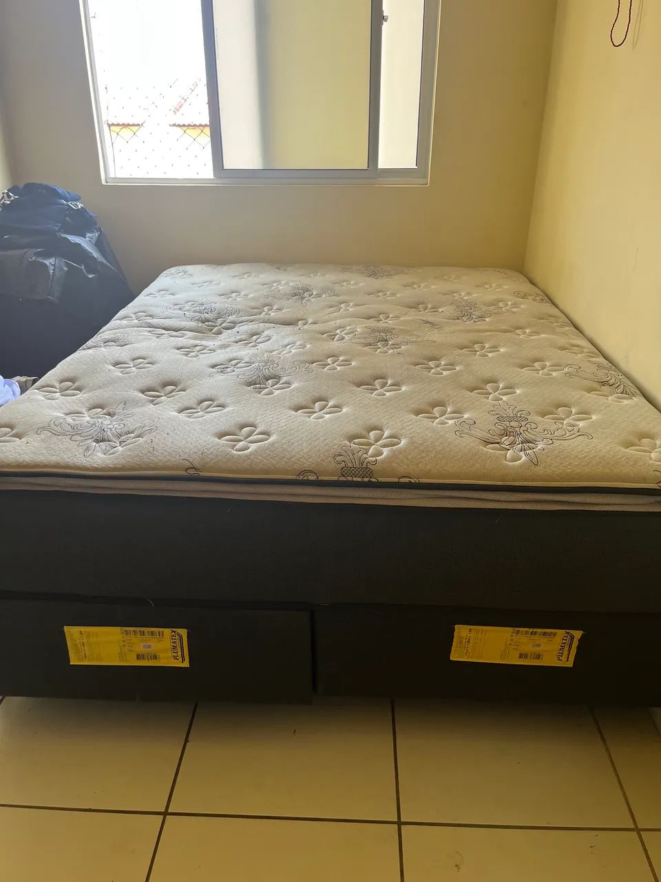 Cama Queen - Usada  - Foto 3