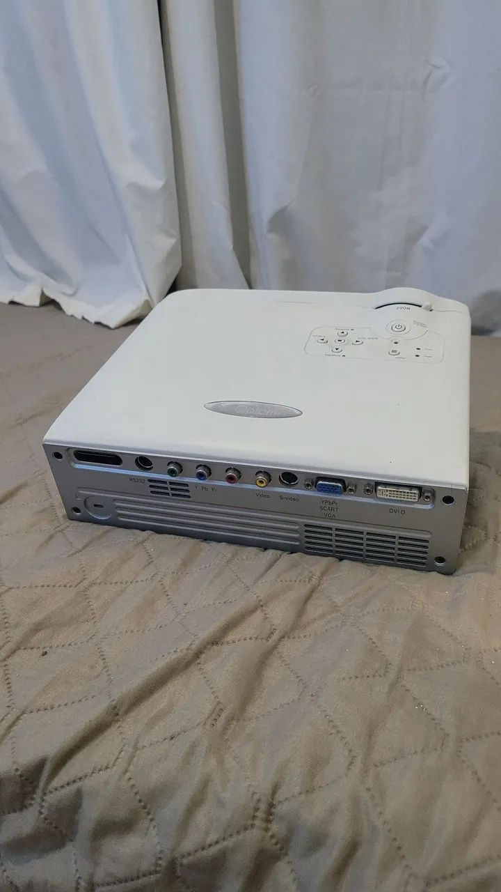 Projetor de até 100 polegadas  - Foto 3