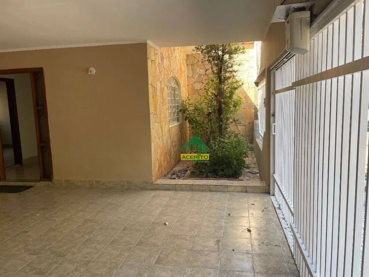 Casa com 3 dormitórios, 199 m² - venda por R$ 420.000,00 ou aluguel por R$ 2.340,00/mês -  - Foto 2