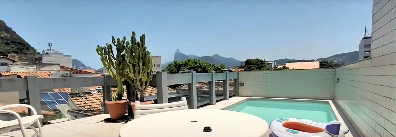 Casarão com Piscina, Área Gourmet e Vista Panorâmica do Cristo e Pão de Açúcar.
