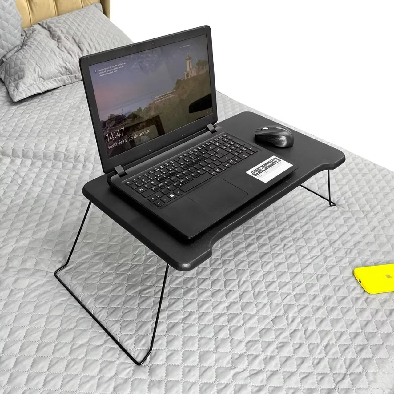 Mesa de apoio para notebook com pernas dobráveis de metal