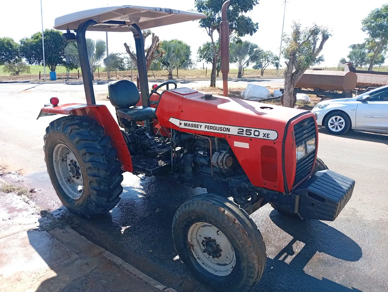 Trator Massey Ferguson 250 xe