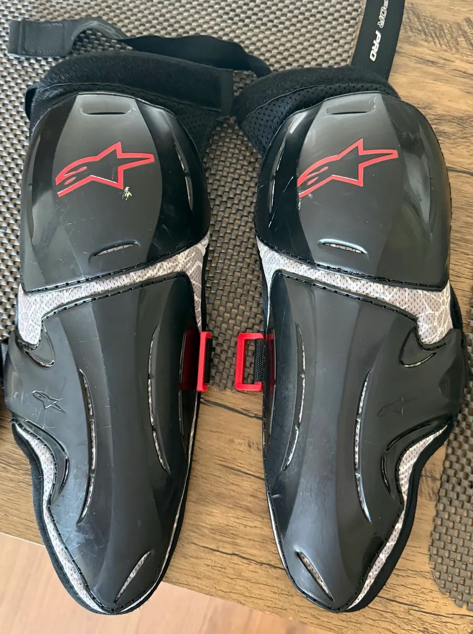 Joelheira Alpinestars Vapor Pro