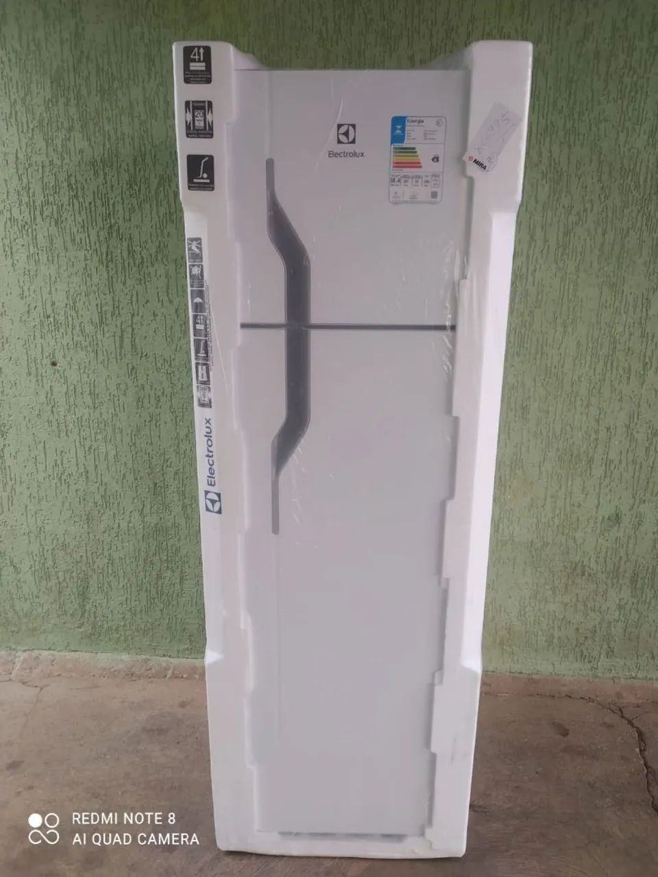 Geladeira 260 litros 