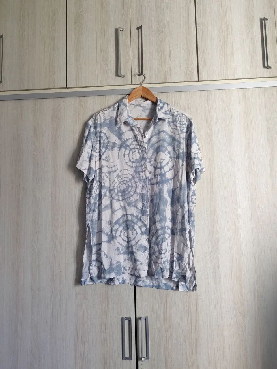 Camisa Tie Dye Azul e Branco