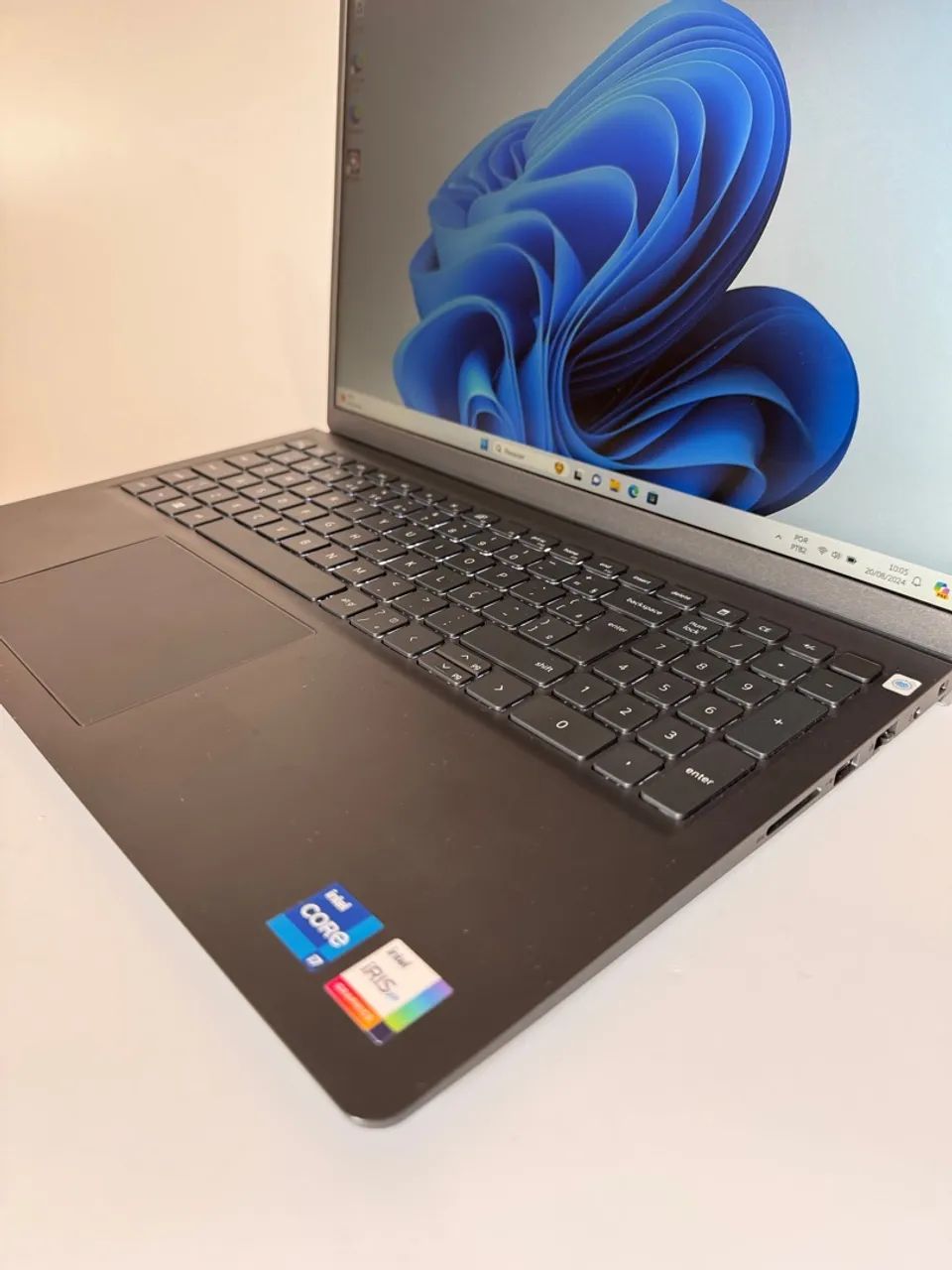 Dell Vostro 3520 - i5 12ªth - SSD 256 GB - 8 GB de RAM - 15? FHD - Foto 4