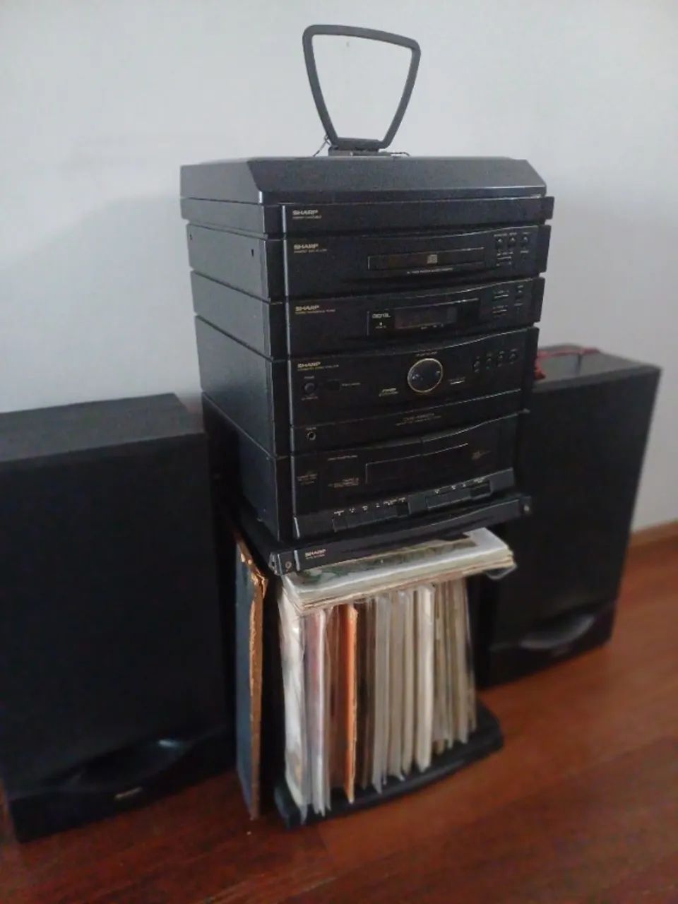Radiola SHARP 3X1 Reliquia Toda Original - Foto 3