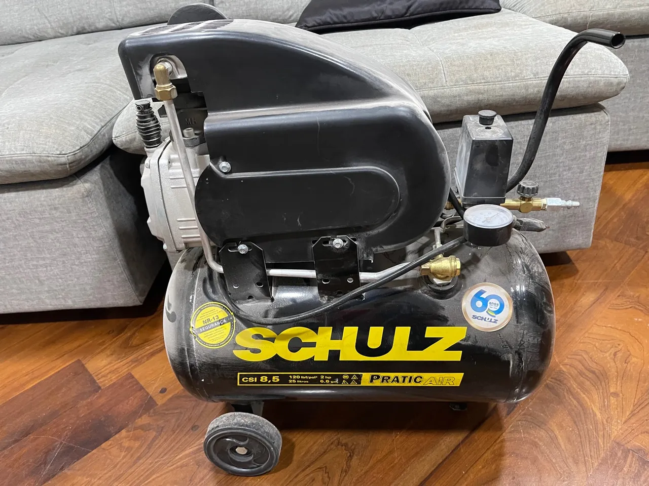 Compressor de Ar Schulz Pratic Air CSI 8.5