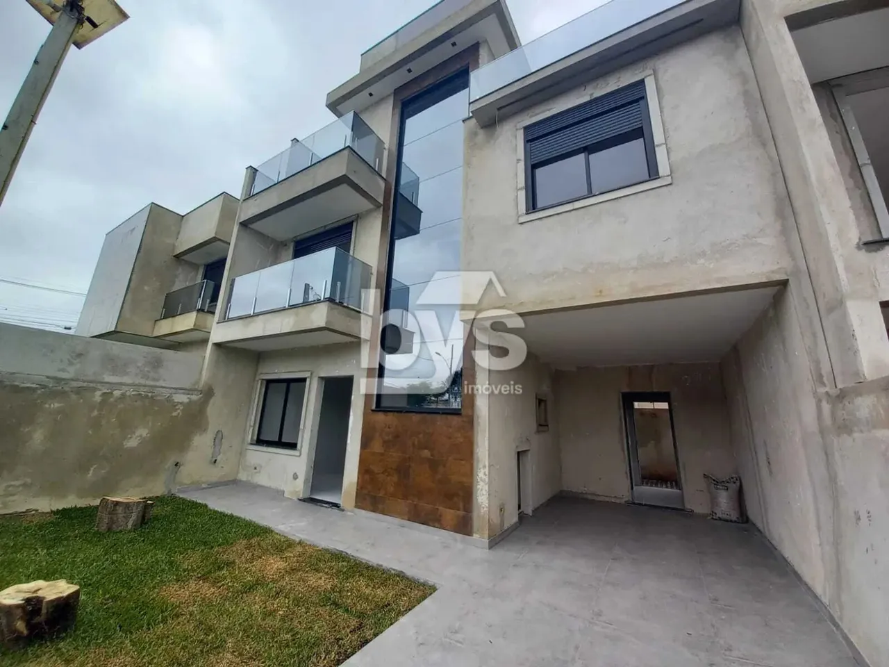 SOBRADO com 3 dormitórios à venda com 186m² por R$ 1.390.000,00 no bairro Jardim das Améri