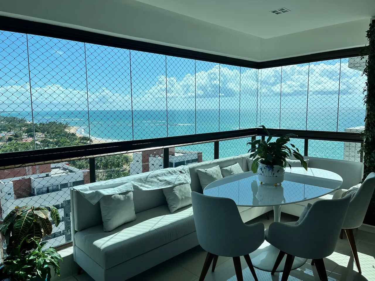 Lindo apartamento a venda beira mar no Gran Marine