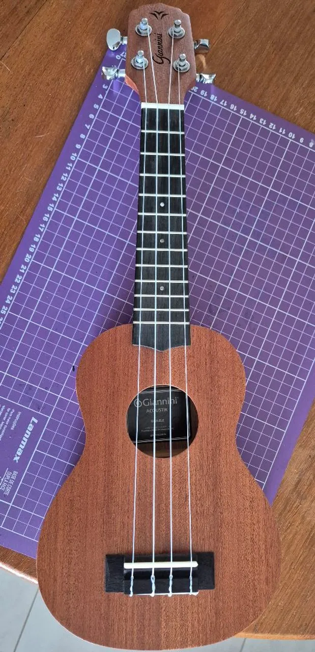 Ukulele Giannini Acústico